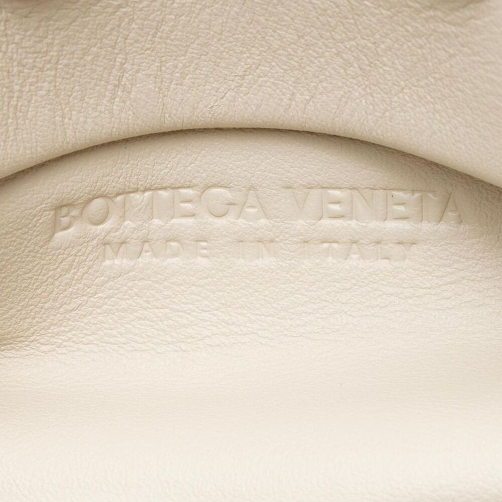 Bottega Veneta Calfskin The Chain Pouch - FINAL SALE - Picture 7 of 15